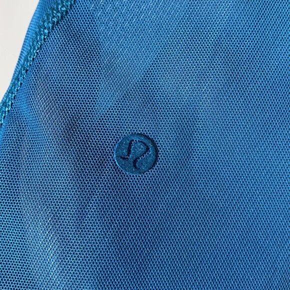 Lululemon Blue Fully Mesh Capri Pants Vintage Rare - Picture 6 of 6